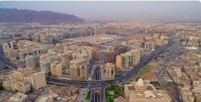 عاجل: صدمة لسكان الأحياء الحديثة في المدينة المنورة بعد إعلان ضمها نهائيًا لمناطق الهدد وتحديد موعد بدء أعمال الإزالة