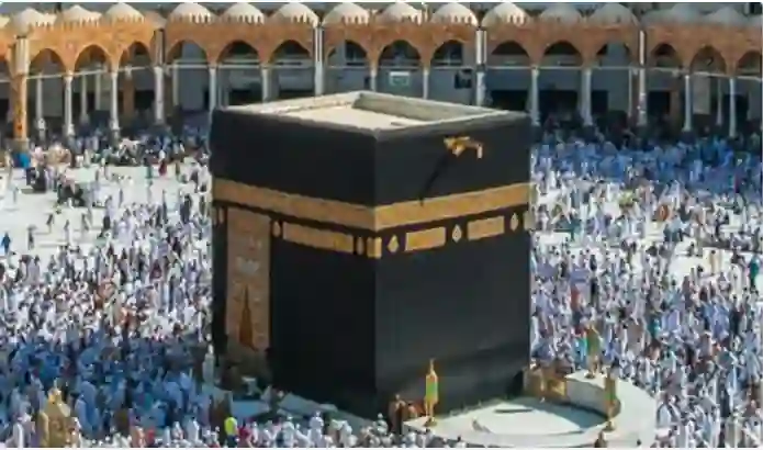 معتمرون يوضحون قيمة الرسوم الجديدة بعد قرار وزارة الحج والعمرة بفرضها