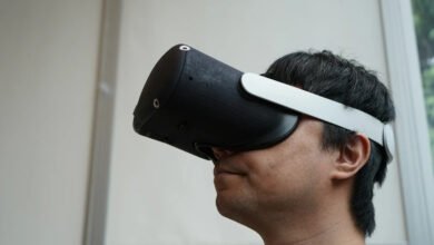 Meta تستعرض نموذجين أوليين من نظارات الواقع الافتراضي بدقة أعلى من شبكية العين