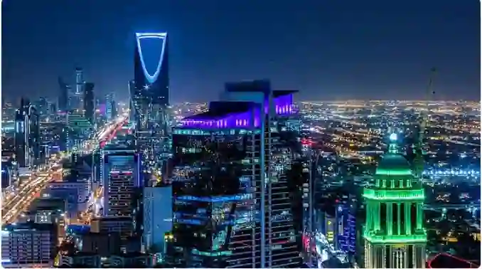 عاجل: مصادر تكشف عن أسباب حملة إغلاق اللاونجات في الرياض