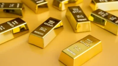 أسعار الذهب تنخفض والأوقية تقترب من 3351 دولاراً