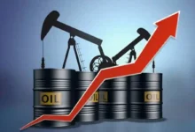 استقرار النفط مع انتظار الأسواق لرسوم جمركية أمريكية جديدة على الهند.. ما هو سعر خام برنت؟