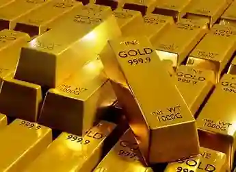 الذهب يصل إلى 3351 دولارًا للأونصة تزامنًا مع توقعات خفض الفائدة