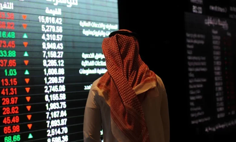 السوق السعودية تنخفض 87 نقطة مع تداولات تبلغ 3.3 مليارات ريال