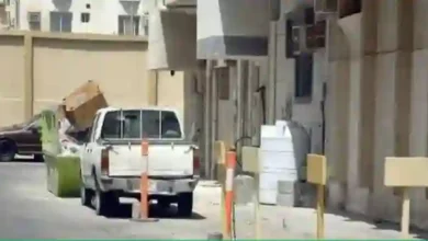 المرور السعودي: مخالفة 900 ريال لركن السيارة بهذه الطريقة أمام المنزل