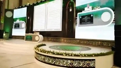 من الحرم المكي.. أصوات قرآنية تأسر العالم في بداية المسابقة الدولية