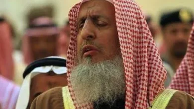 مصادر تكشف تفاصيل آخر يومين في حياة مفتي السعودية الراحل عبد العزيز آل الشيخ وآخر وصيته لمن حوله