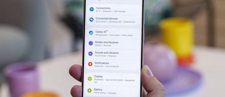 هاتف سامسونج Galaxy S25 FE يتلقى أول تحديث.. إليك أبرز المزايا الجديدة
