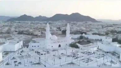 السعودية تُصدر قرارًا تاريخيًا بتغيير مواعيد الصلاة في أبرز مساجد المدينة المنورة