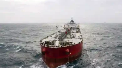 انهيار حاد في سعر برميل النفط و"أرامكو" تحذر من أزمة عالمية وتحدد موعدها