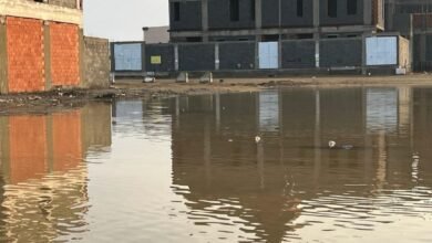 عزلة تامة في أحياء جدة بسبب الأمطار: انقطاع الطرق والمواصلات
