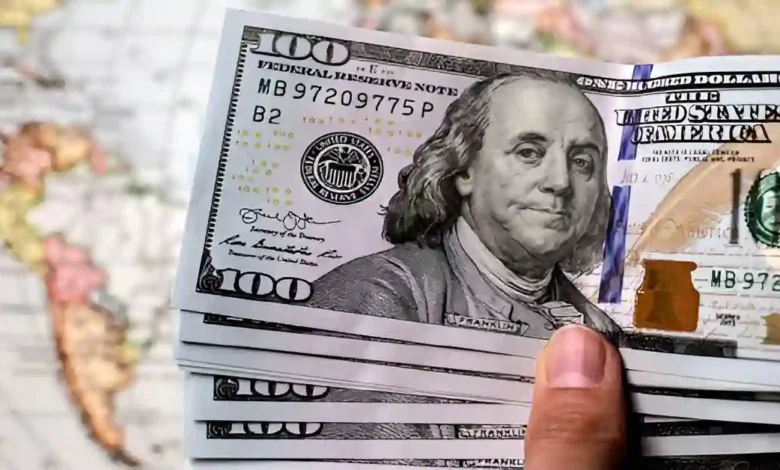 هل يستمر الدولار في الصعود نحو ذروته منذ أغسطس؟