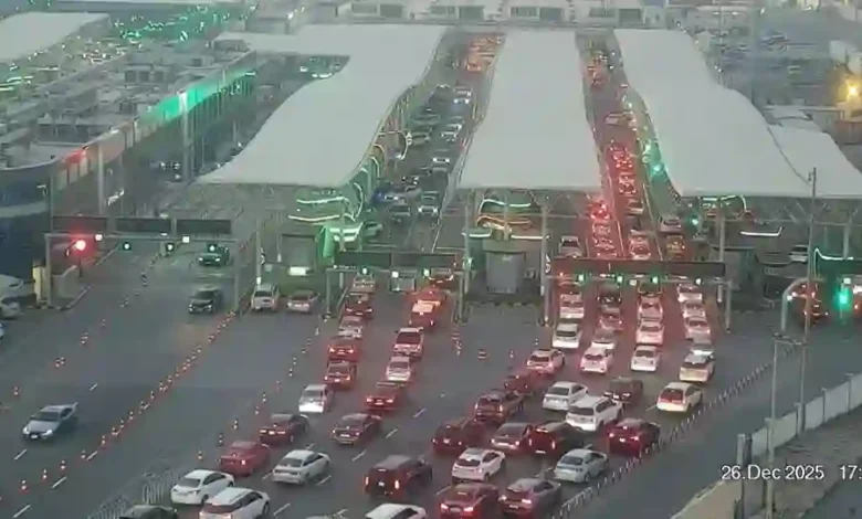أزمة على جسر الملك فهد بين السعودية والبحرين وزمن السفر يشهد قفزات جنونية