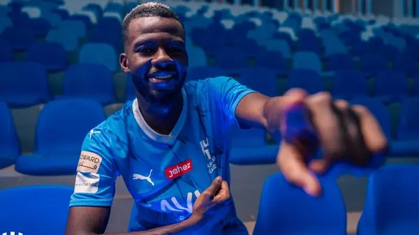 تمبكتي يربك حسابات الهلال بضربة غير متوقعة وعاجلة