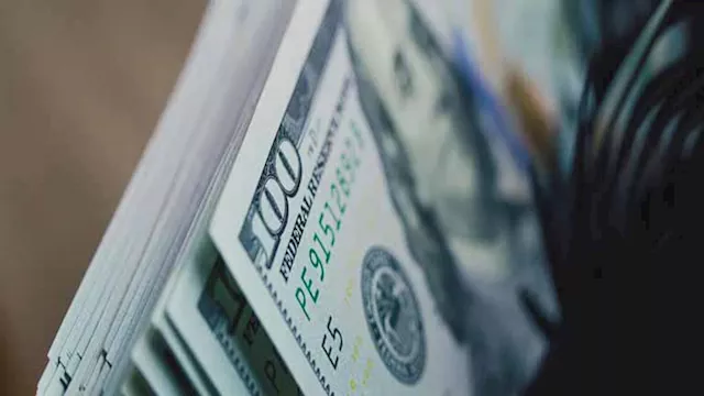 عاجل.. انهيار الجنيه المصري لمستويات قياسية جديدة مقابل الدولار قبل قليل