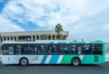 عاجل: حافلات المدينة تُعلن عن تغييرات في مساراتها نحو المسجد النبوي وتحدد المناطق والمواعيد الجديدة بعد التمديد