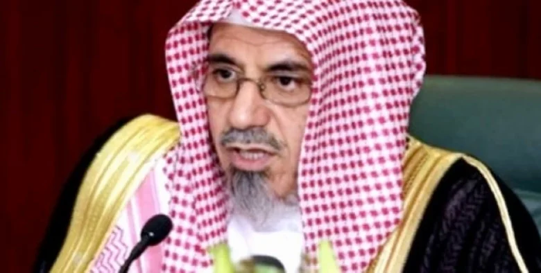 فتاوى الشيخين بن حميد وبن باز حول الإفطار في رمضان تثير جدلاً في السعودية