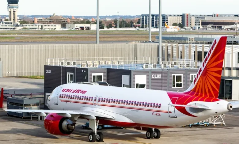 قفزة في أسعار تذاكر مغادرة الخليج في اليوم 11 من إغلاق الأجواء وفتح مسارات جديدة ورحلات طيران تُحزن المسافرين