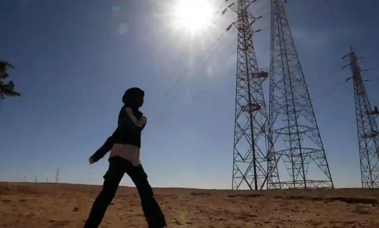 مصر تطلب من فئات جديدة من المقيمين في السعودية والخليج العودة السريعة إلى القاهرة بعد تجاوز العدد عشرة آلاف مقيم