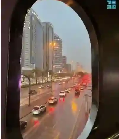 الأرصاد تعلن عن أحياء الرياض التي سجلت أعلى نسب هطول مطري خلال الساعات الماضية