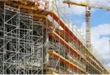 السعودية تعلن خططًا لتعديل أنظمة العمل في قطاع الإنشاءات وفرض قيود جديدة لحالات الطقس غير المشمسة والأمطار