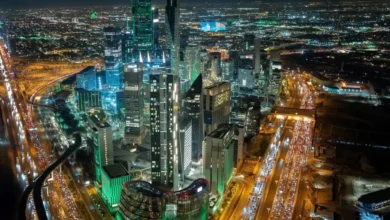 تقارير سعودية تكشف عن أرقام قياسية في إنفاق السياح بالمملكة