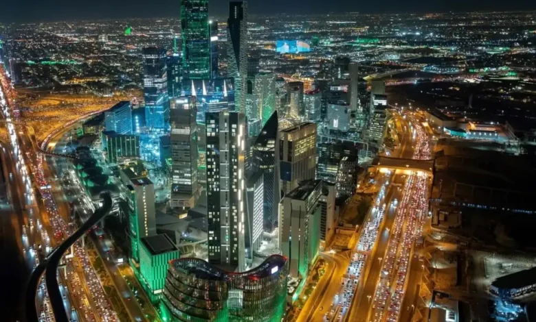 تقارير سعودية تكشف عن أرقام قياسية في إنفاق السياح بالمملكة