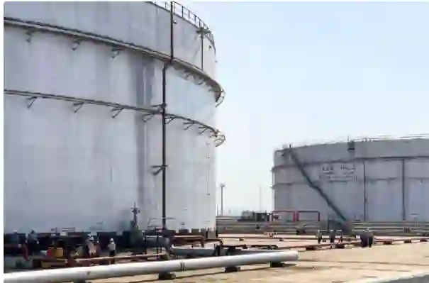 عاجل: CNN تكشف عن حجم الإنتاج السعودي للنفط بعد تضرر محطات تصدير ومصافي الإنتاج في السعودية والخليج العربي والسر وراء الرقم 12