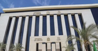 مصر تحظر إرسال العمالة إلى السعودية والخليج: تفاصيل المهن المشمولة في القرار الرسمي