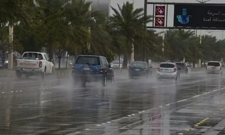 مناطق في المملكة تتعرض لهطولات مطرية غزيرة والوطني للأرصاد يحدد موعد البداية