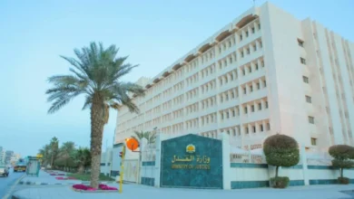 وزارة العدل السعودية توقف منع السفر عن 6 حالات جديدة وتحدد وقف الخدمات في أضيق الحدود، مع تطبيق التحديث خلال أسابيع